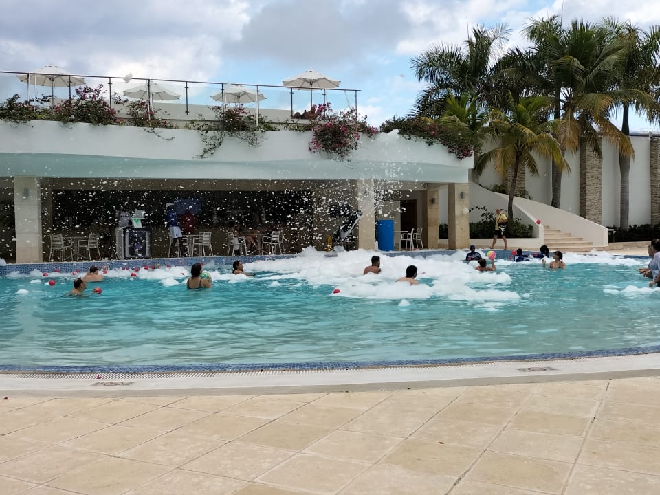 Pool Viva Heavens by Wyndham - All Inclusive Resort