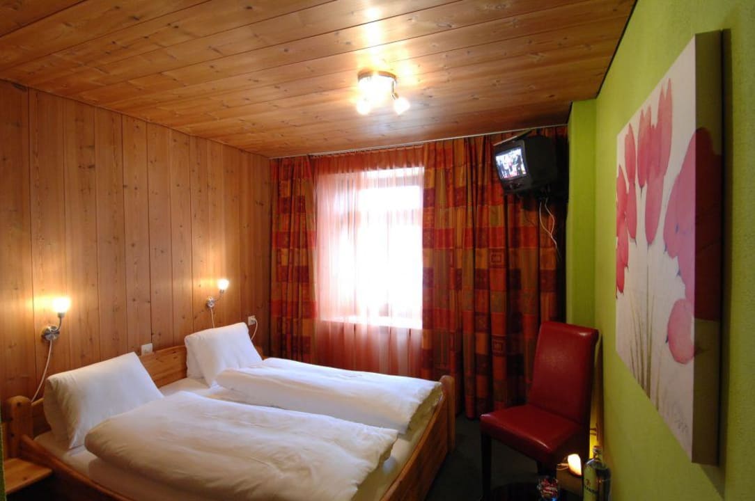 Zimmer Hotel Curuna