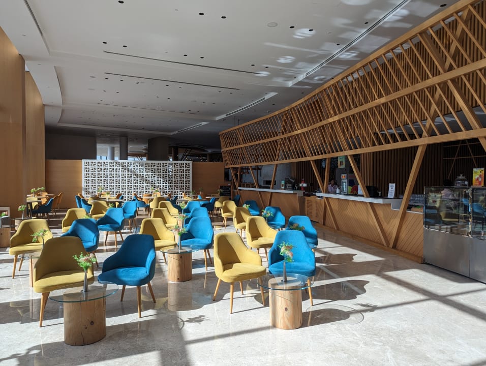 Lobby Hampton by Hilton Marjan Island