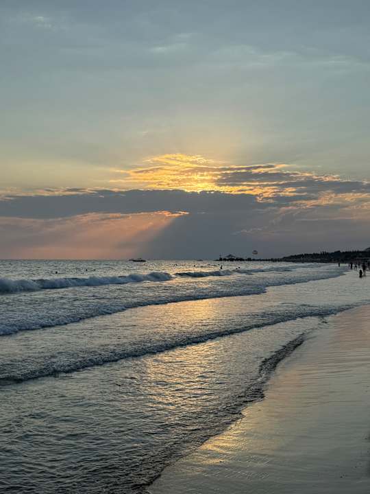Strand Glamour Resort & Spa