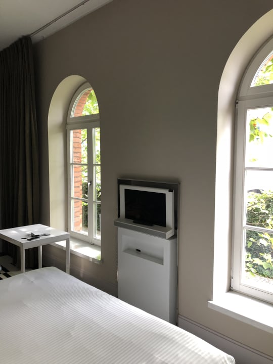 Zimmer Hotel Blow Up Hall 5050