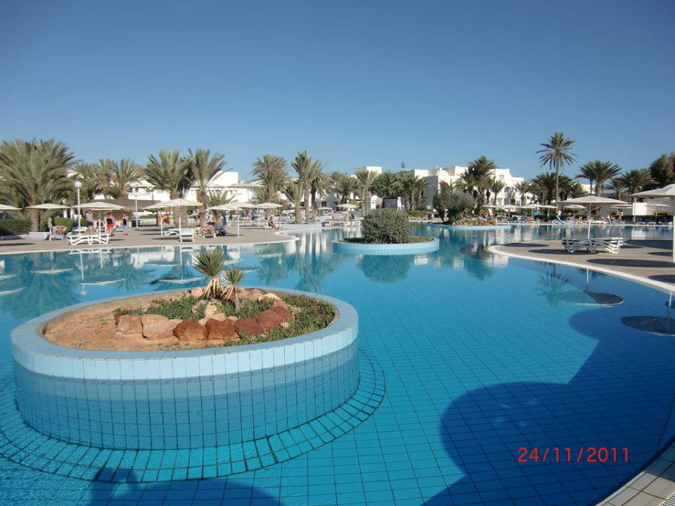 Großer Pool Hotel El Mouradi Djerba Menzel
