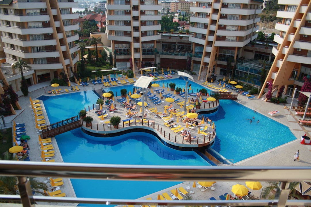 Der Pool Alaiye Resort & Spa
