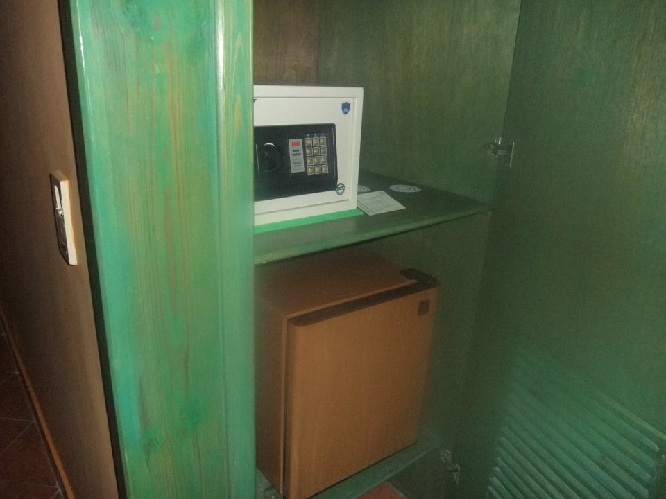 Safe + Kühlschrank Arabia Azur Resort