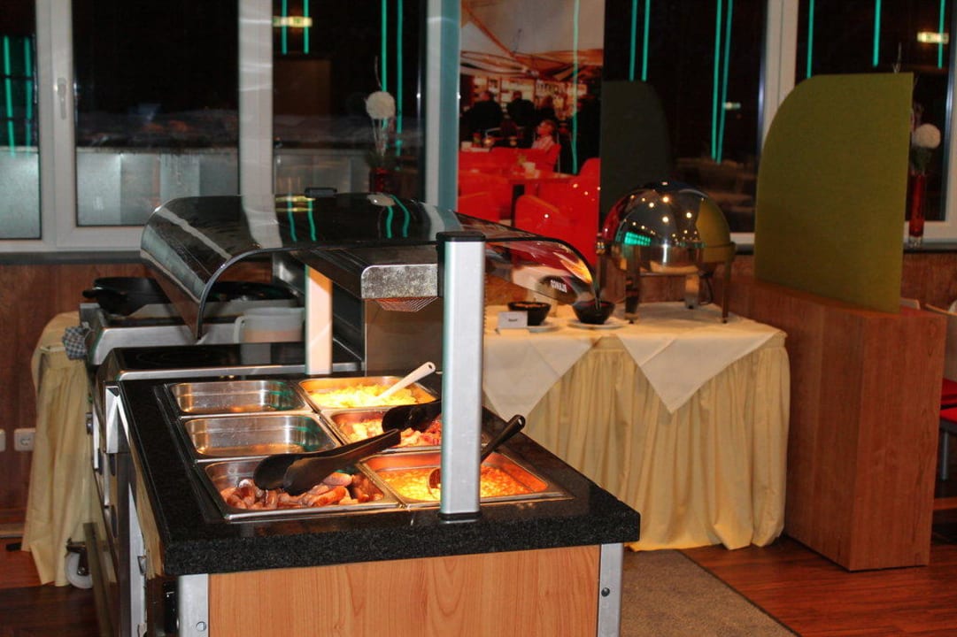Frühstücksbuffet im Hotel Mondi Holiday Bellevue MONDI Hotel Bellevue Gastein