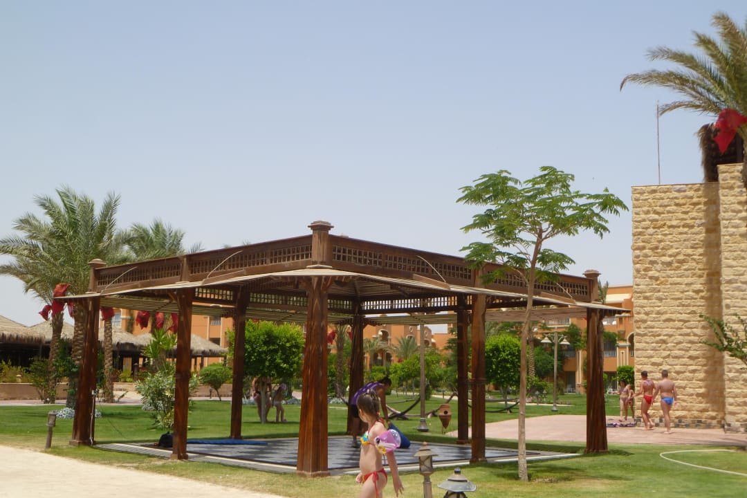Beach and relaxation/stretching gazebo Sentido Caribbean World Soma Bay