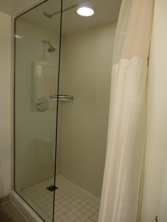 Die Dusche The Reach Key West, Curio Collection by Hilton