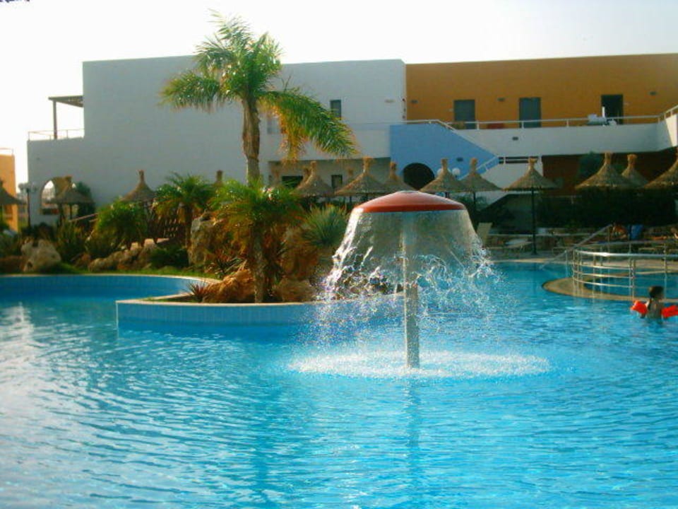 Teil des Hauptpools Atlantica Mikri Poli Rhodes