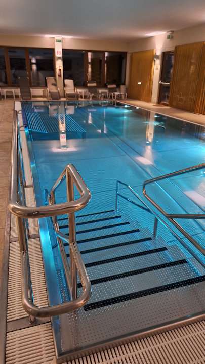 Pool SIMON - das Vitalhotel