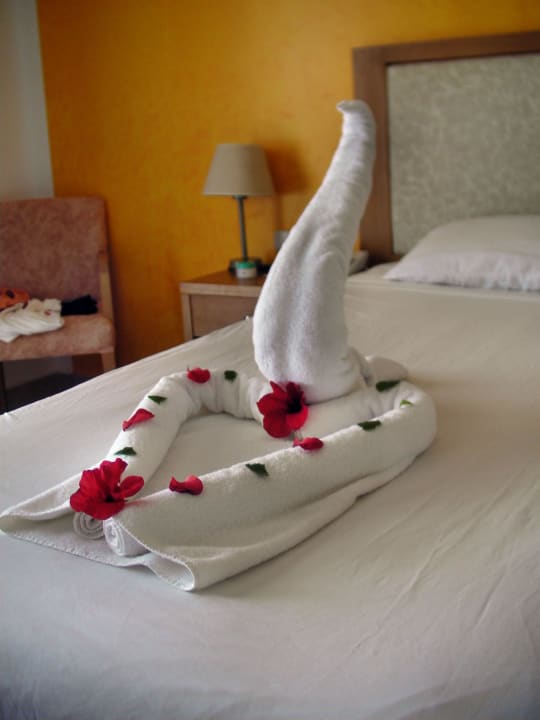 Handtuchkreation des Zimmerboys Hotel Gorgonia Beach Resort