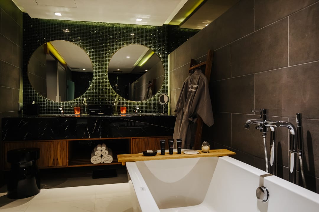 Zimmer Cross Chiang Mai Riverside