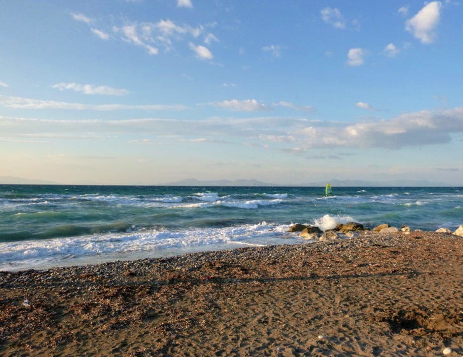 Wellen... TUI KIDS CLUB Alex Beach