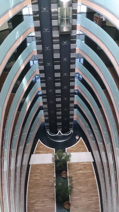 Blick vom 8.Stock  Royal Wings Hotel