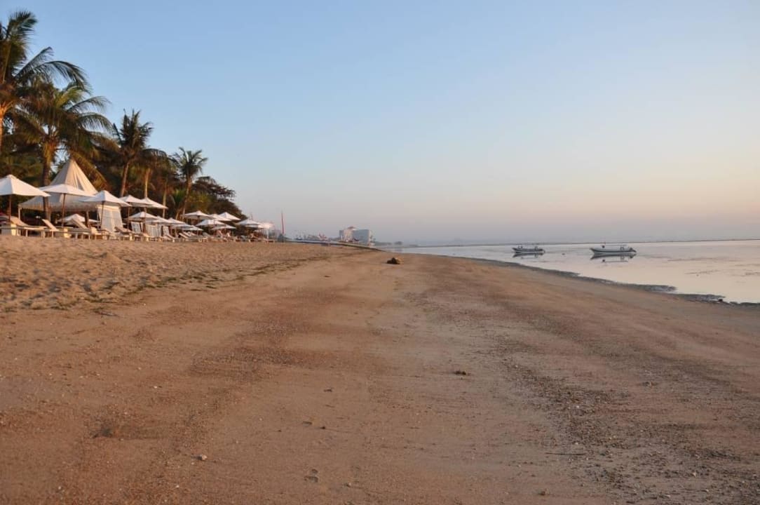 Blick nach links Villa Shanti Beach