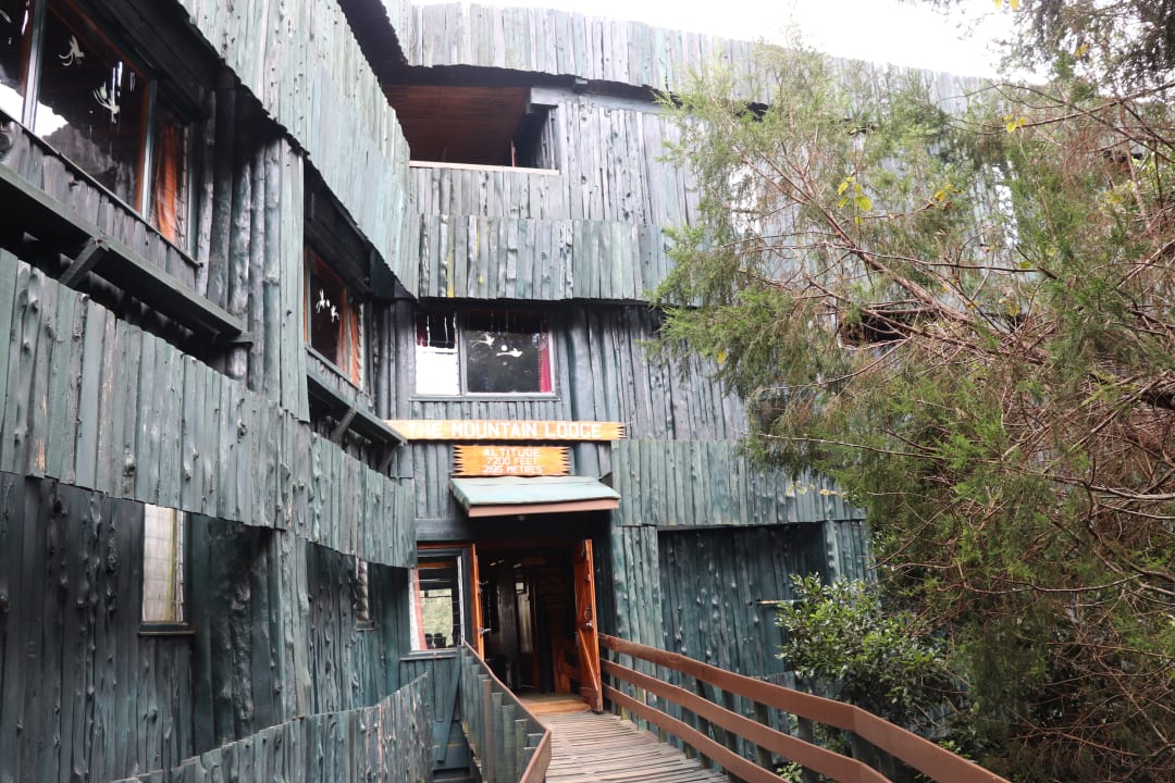 Außenansicht Hotel Serena Mountain Lodge