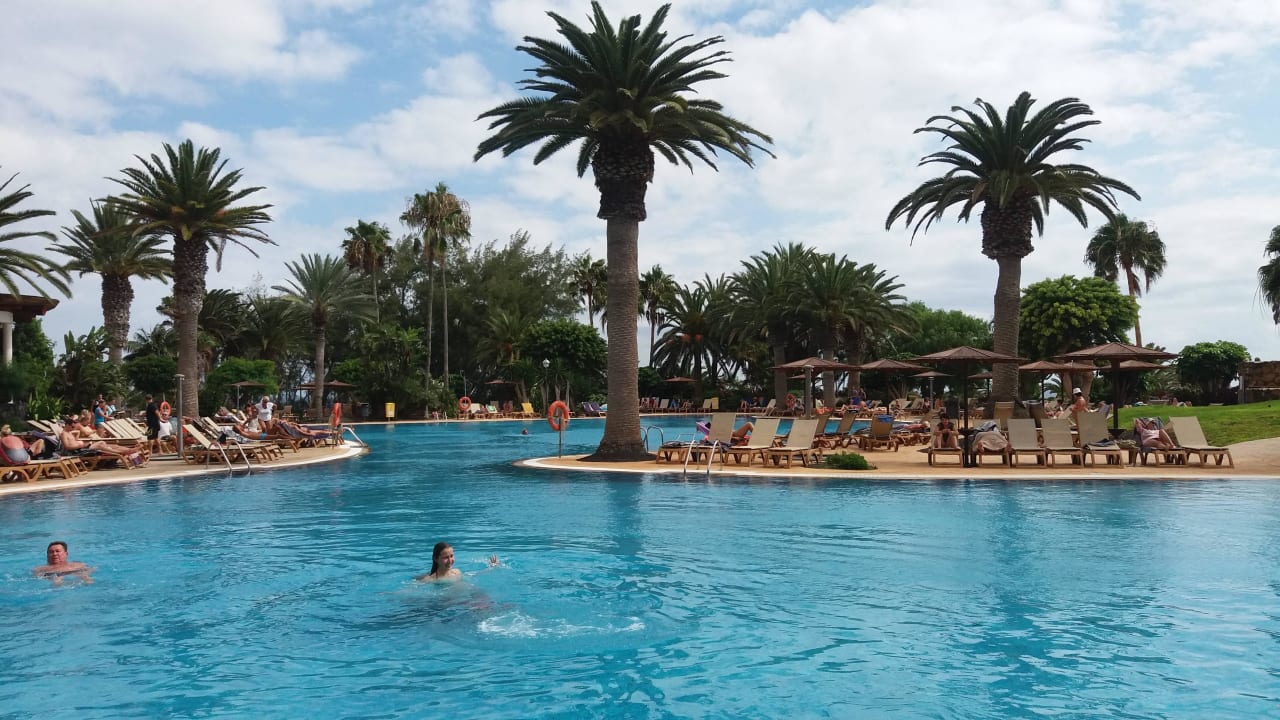 Großzügiger Meerwasser Pool  Paradisus by Meliá Fuerteventura