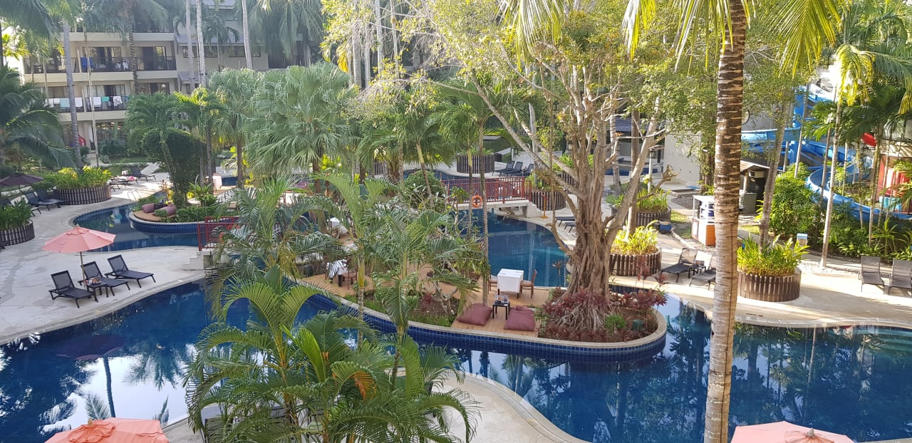 Pool Holiday Inn Resort Phuket Surin Beach by IHG