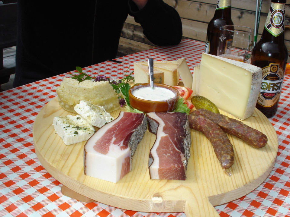 Merende in der Alpenrose Gasthaus Alpenrose