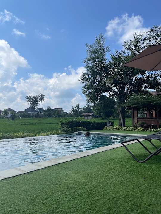 Pool Adil Villa & Resort