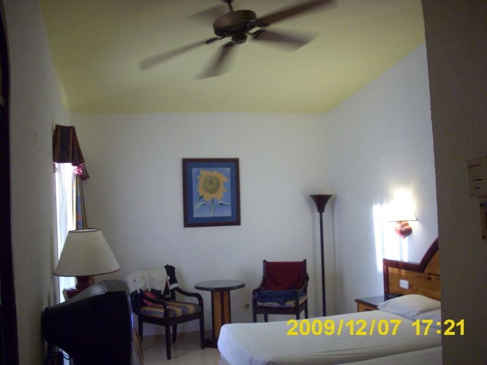 Innenausstattung Zimmer Mambo Playabachata Hotel