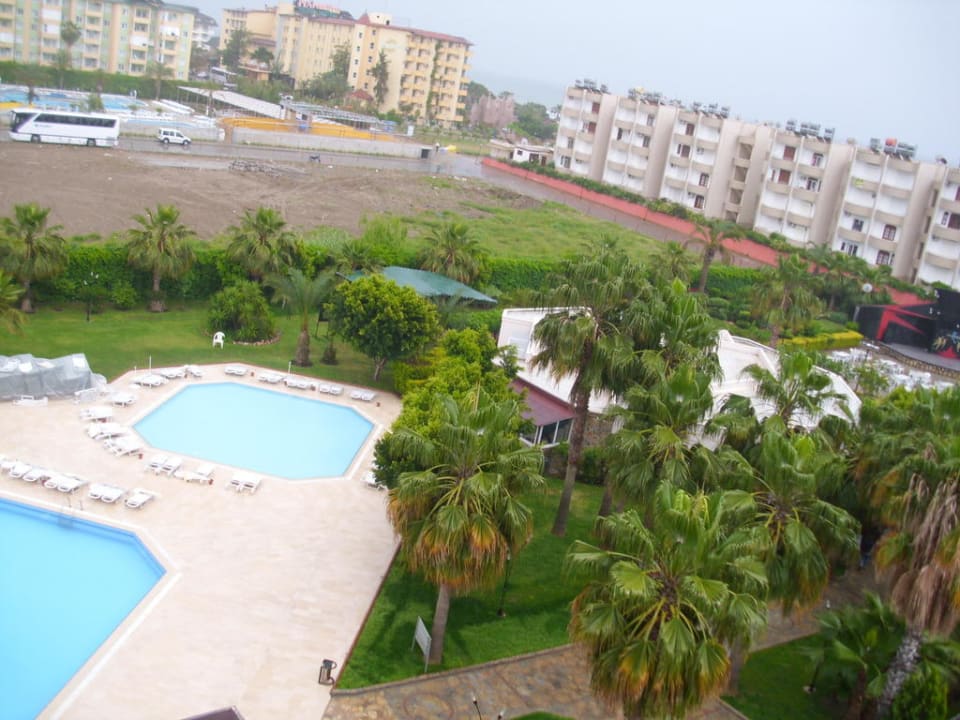 Blick vom 6.Stock Hotel Royal Garden Beach