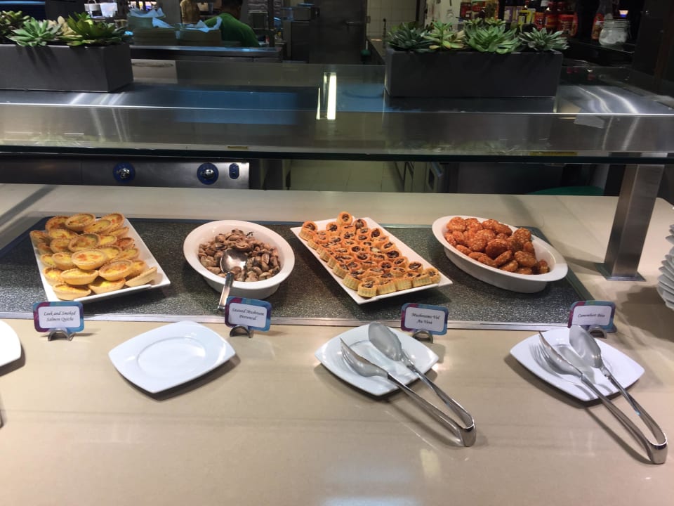 leckeres Essen Crowne Plaza Hotel Yas Island