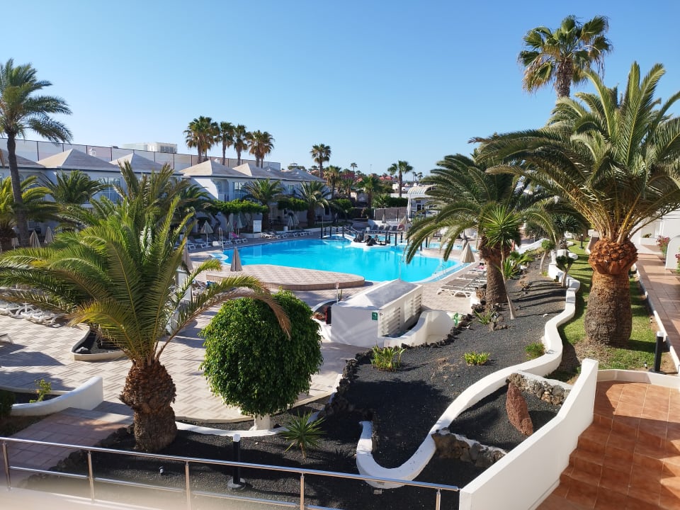 Pool H10 Ocean Suites