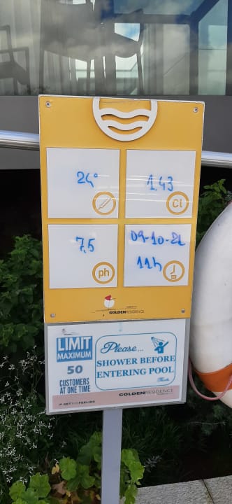 Pool Hotel Golden Residence