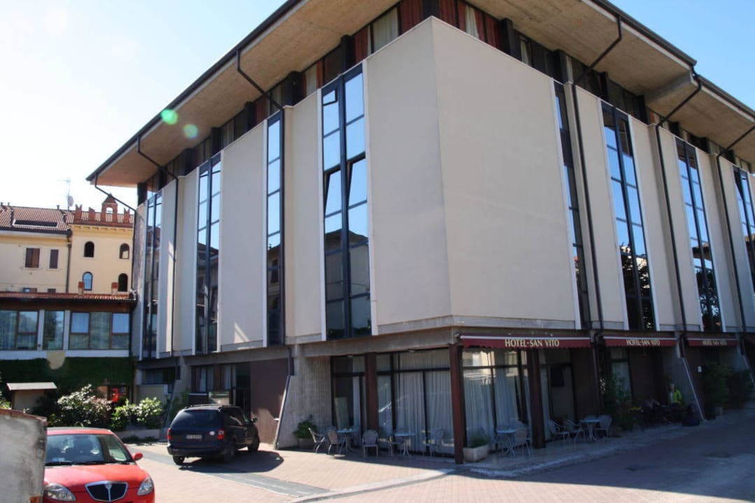 Blick von der Einfahrt Hotel San Vito