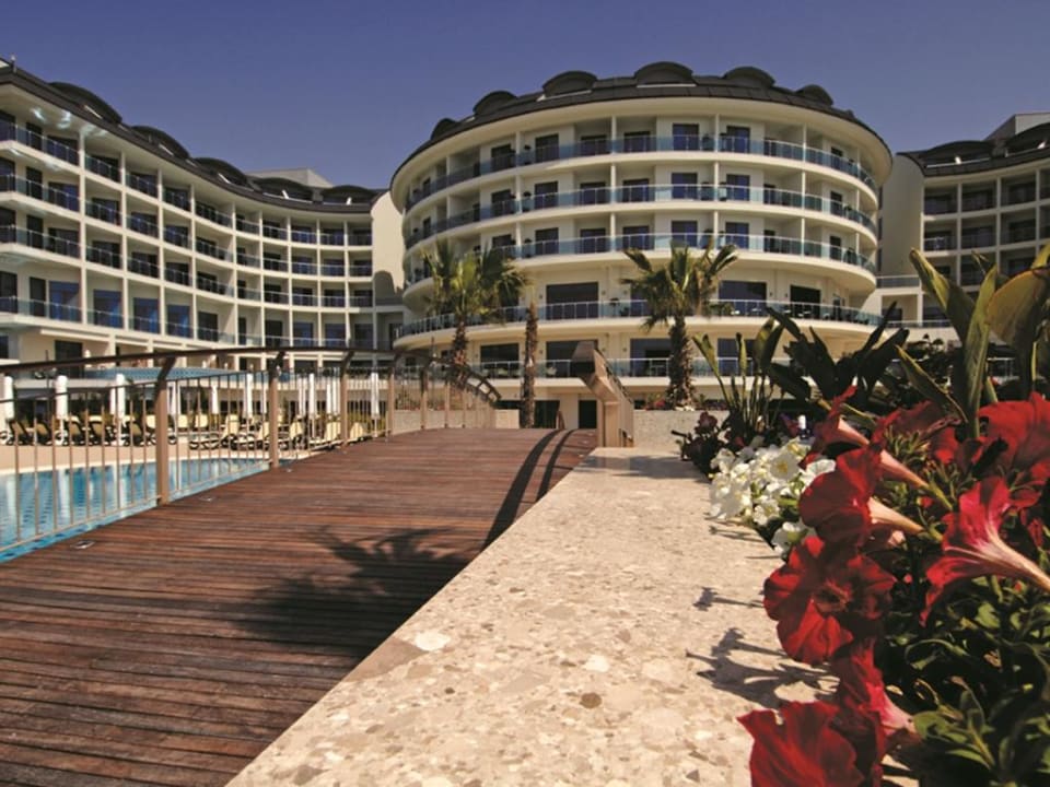 Commodore Elite Suites & Spa Commodore Elite Suites & Spa - Adults only