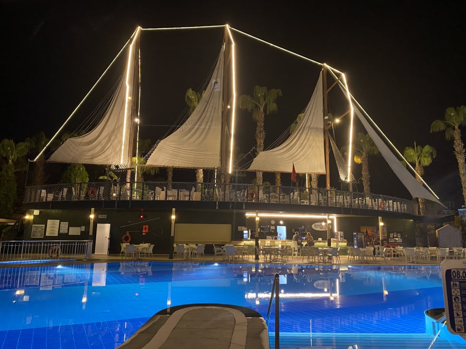 Pool Can Garden Resort
