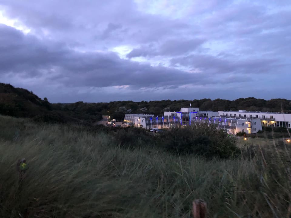 Außenansicht Strandhotel Westduin