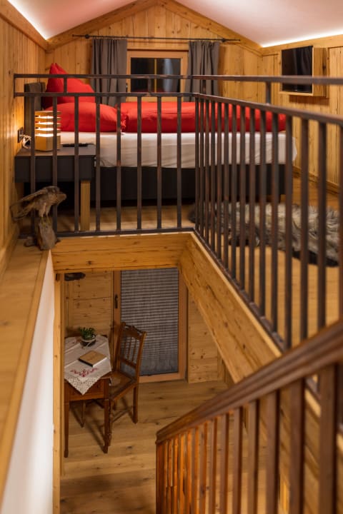 Zimmer Luxus Chalet Fasserhäusl im Zillertal - Sauna ,Hot Tub, Kamin & Alpenblick für bis zu 10 Personen