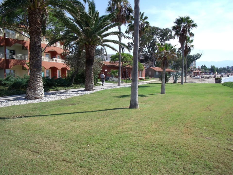 Gartenanlage Ephesia Holiday Beach Club