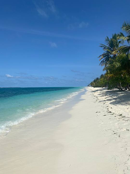 Strand Kuredu Island Resort & Spa