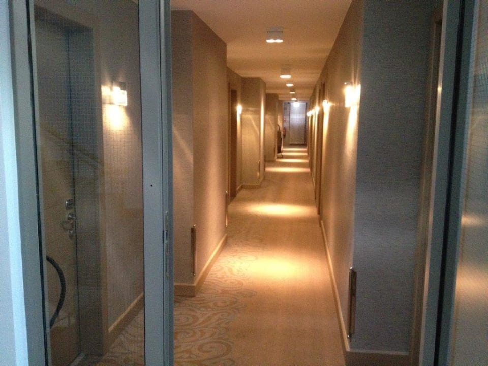 Flur im Hotel TITANIC Comfort Berlin Mitte