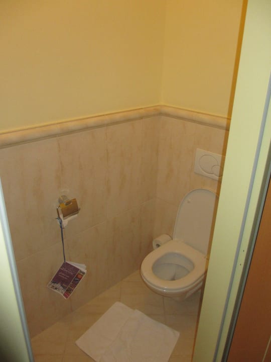 Toilette Schlosshotel Lacknerhof