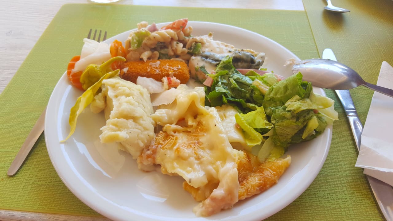 Mittagessen Apollon Hotel