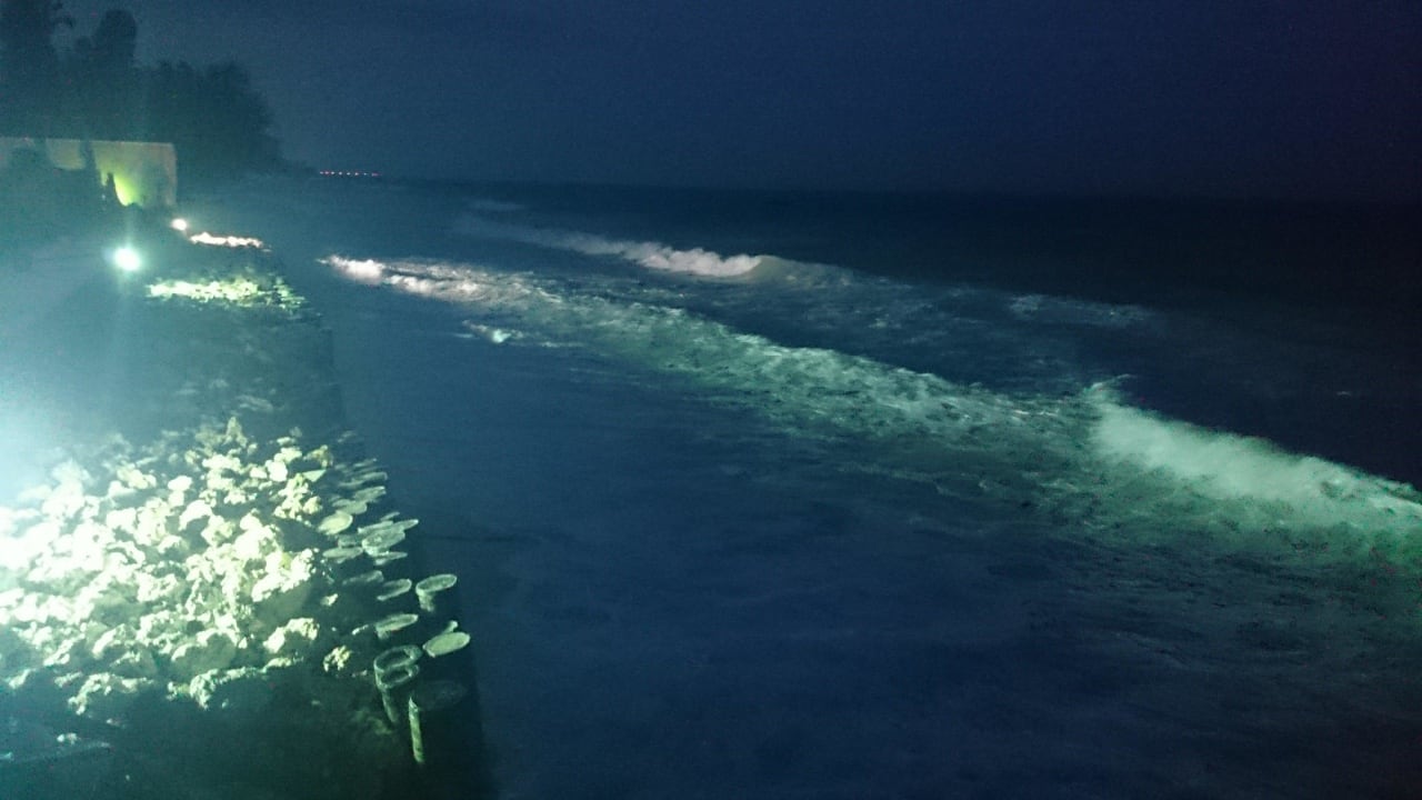 Wieczorny przyplyw Sultan Sands Island Resort & Spa