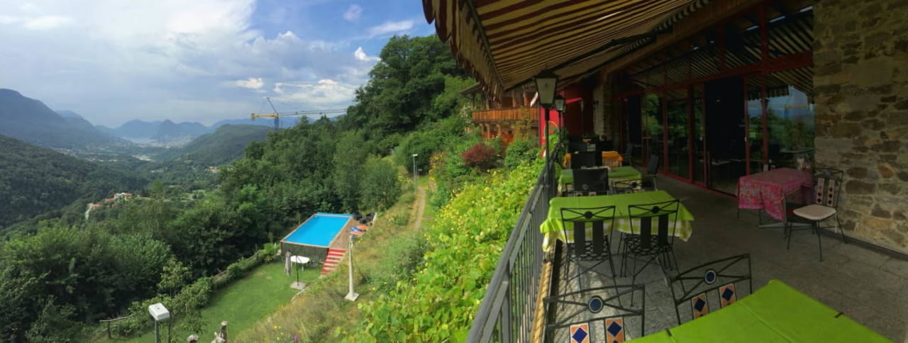 Terrasse und Pool Eco Hotel Locanda del Giglio