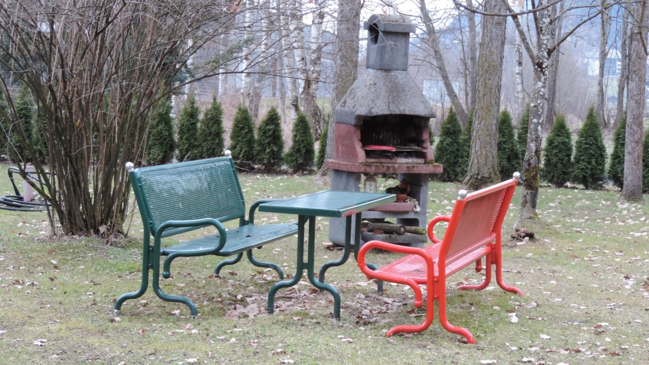 Gartenanlage  Pension Heilbad Burgwies