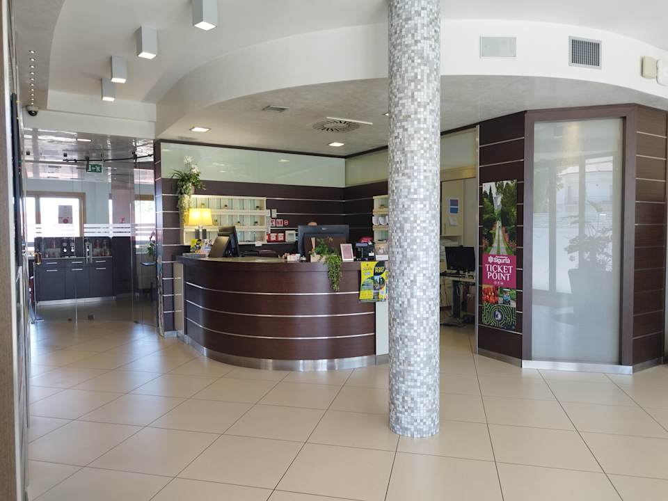 Lobby Kairos Garda Hotel