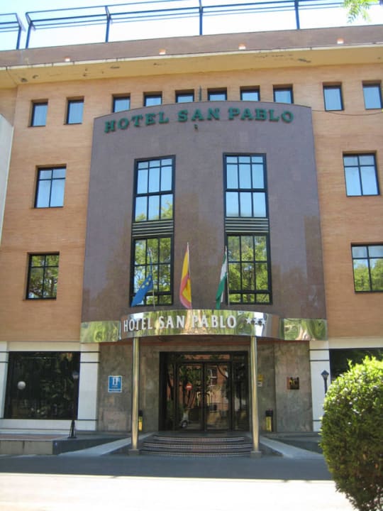 Hoteleingang Hotel San Pablo