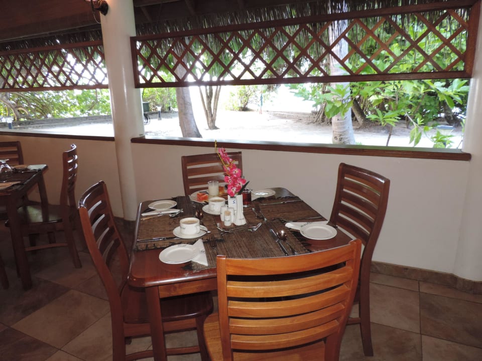 Unser Tisch Fihalhohi Maldives