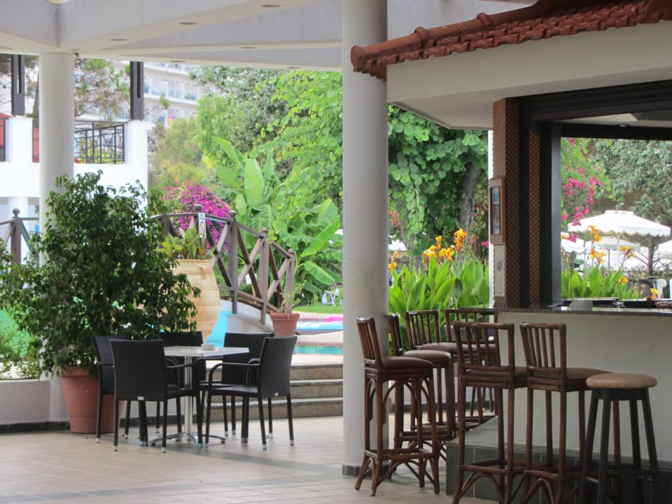 Gartenanlage Hotel Calypso Beach