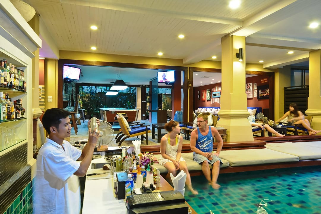 Poolbar Burasari Phuket
