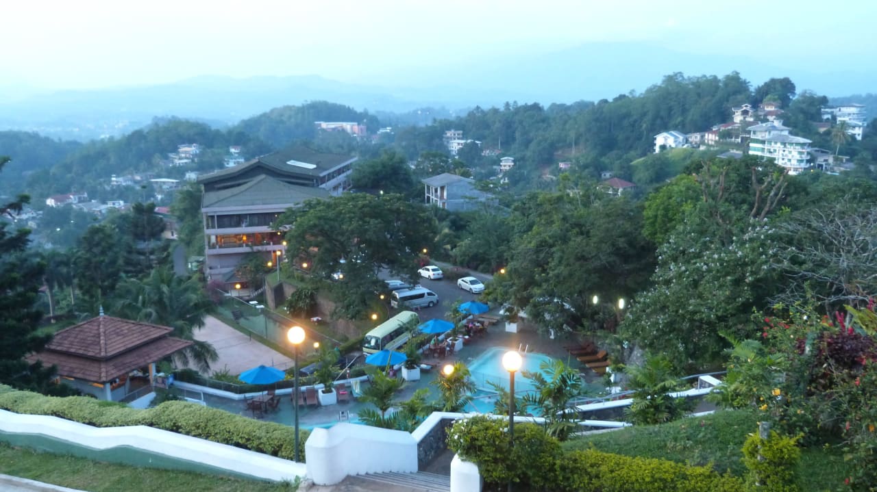 Blick auf den hoteleigenen Pool Hotel Topaz