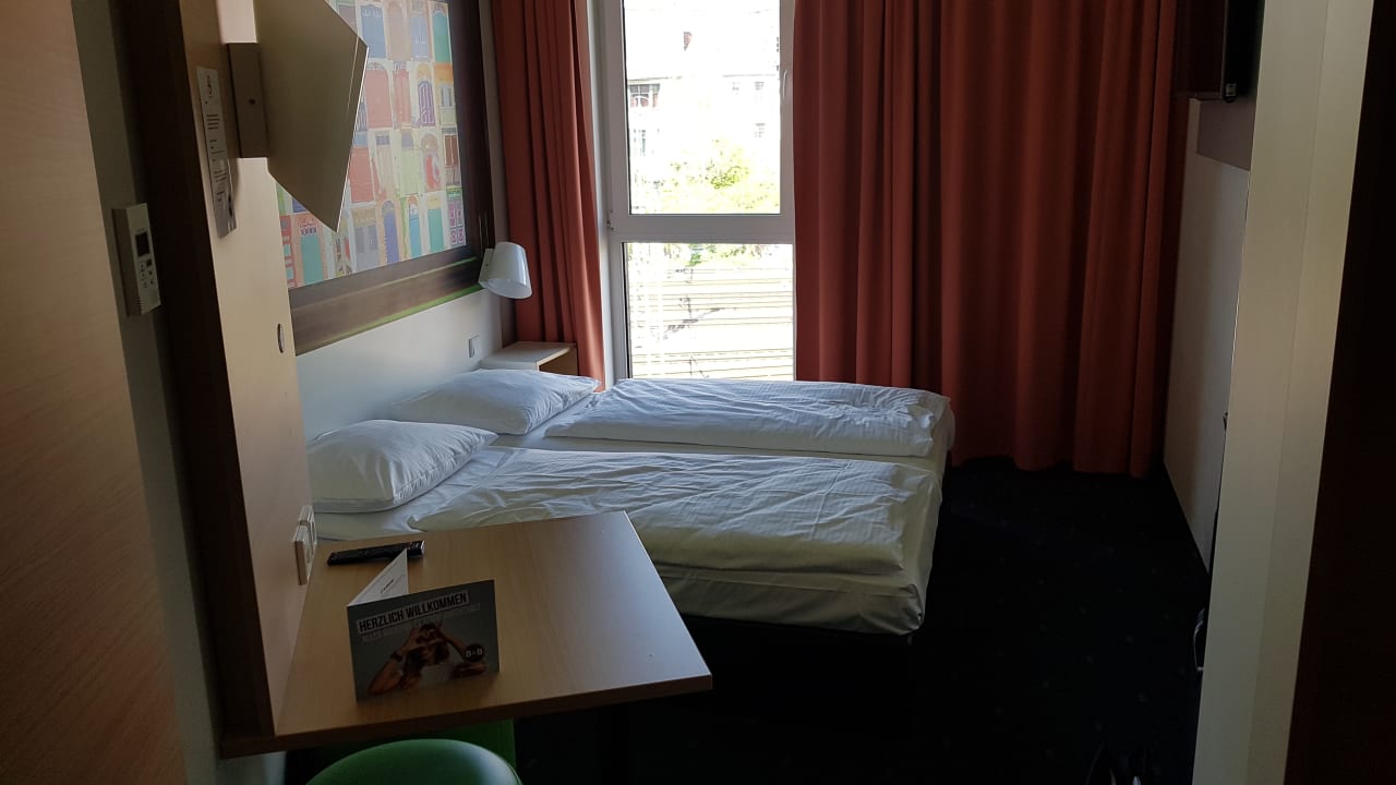 Zimmer B&B Hotel Lübeck