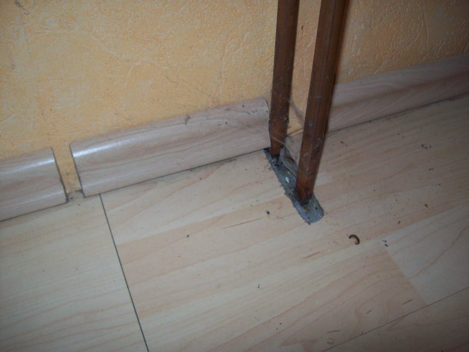 Verdreckter Fussboden Apart-Hotel Bornhöved
