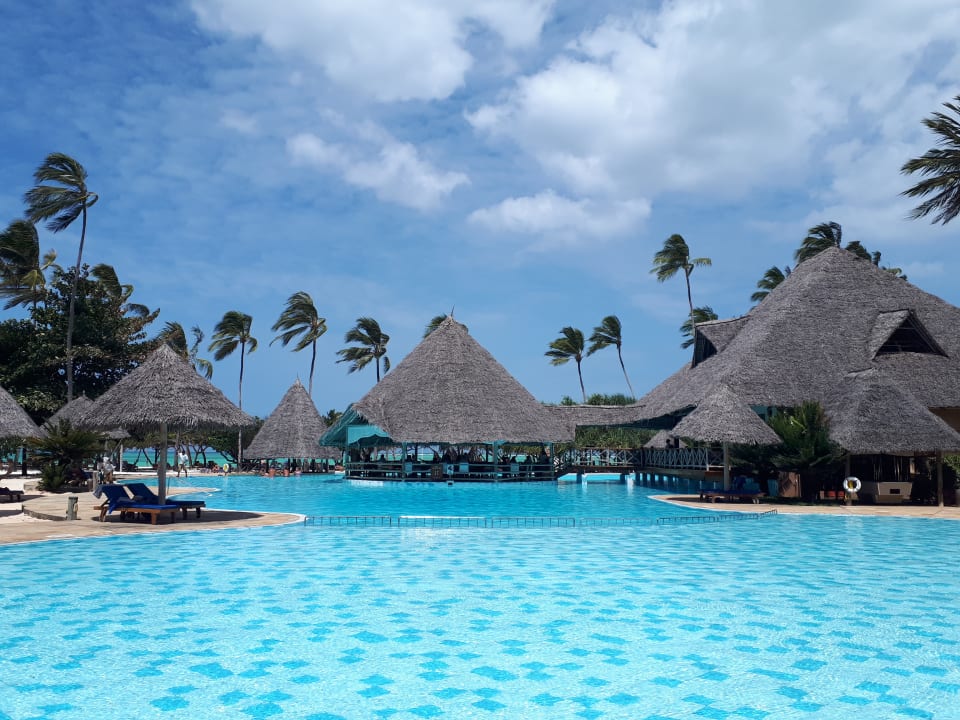 Pool Neptune Pwani Beach Resort & Spa